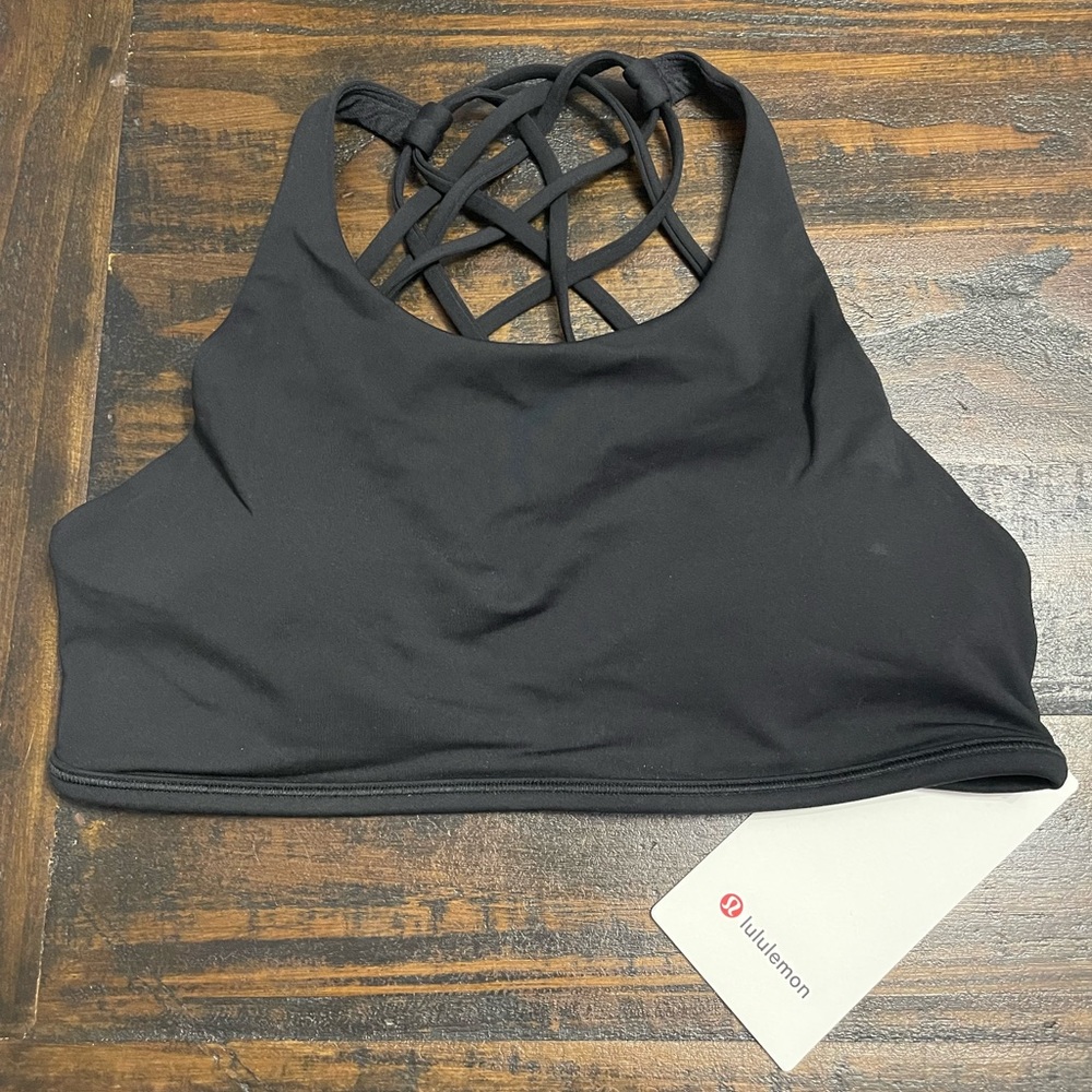 Lululemon sports bra